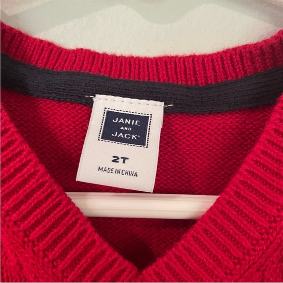Janie and Jack Boys 2T Red Knit Sweater Vest with Moose Embroidery - Picture 4 of 5